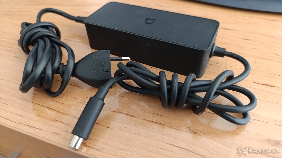 Nabíječka na koloběžku Xiaomi