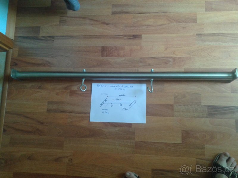 Konstrukce na houpačku