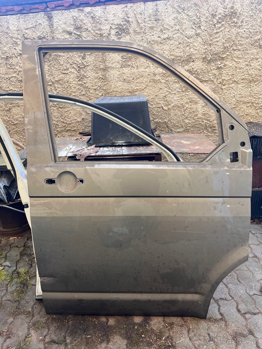 Vw transportér pravé dveře