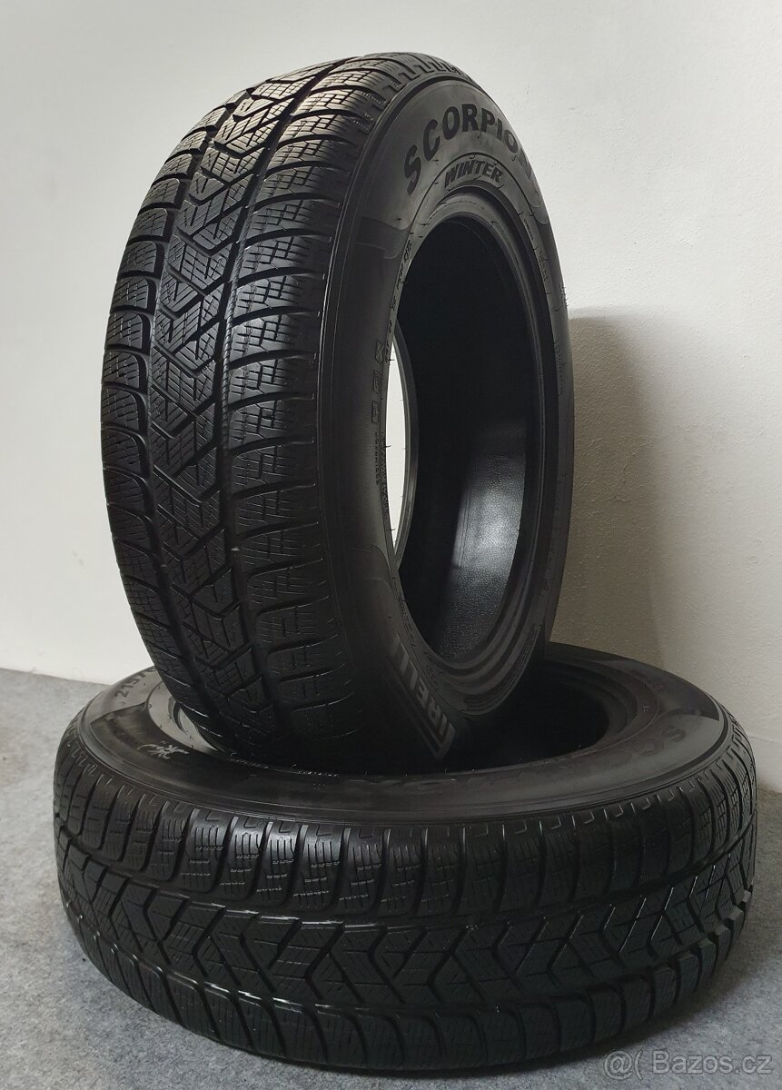 2x -- 215/65 R17 Zimní pneu Pirelli Scorpion Winter --