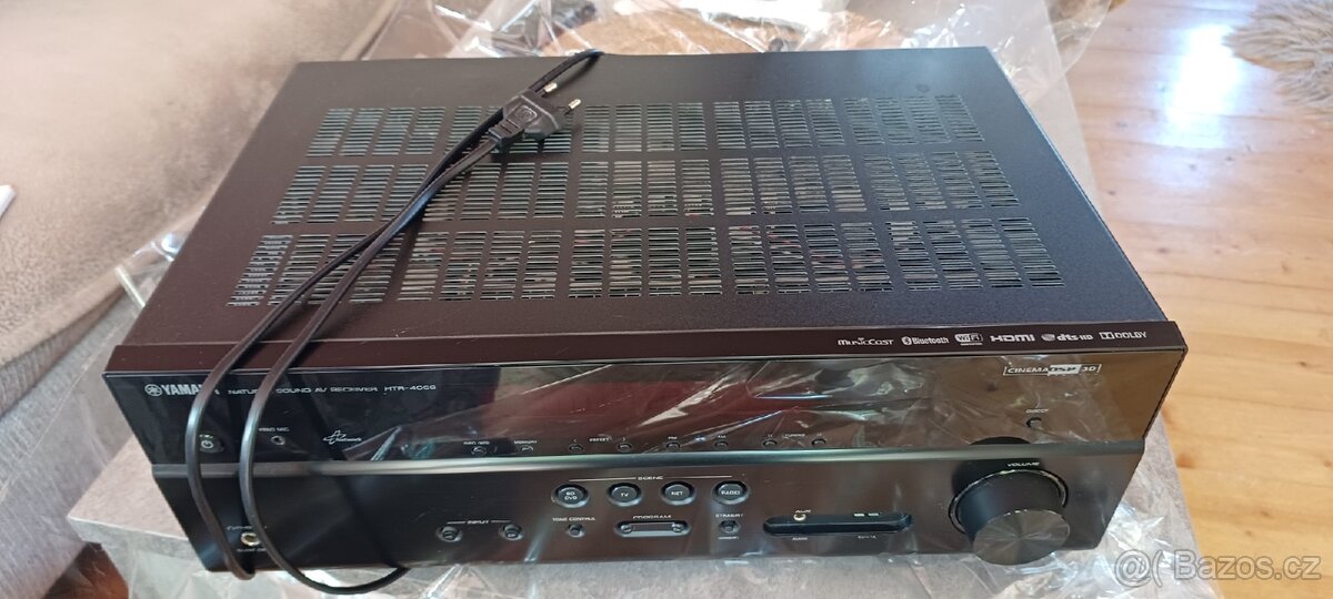 AV receiver Yamaha HTR 4068 viz foto