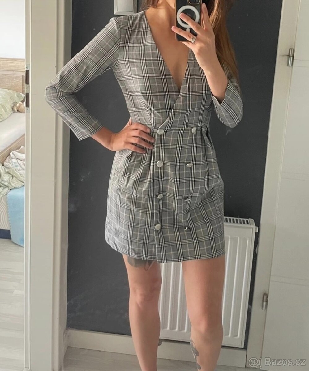 Sakové šaty Zara