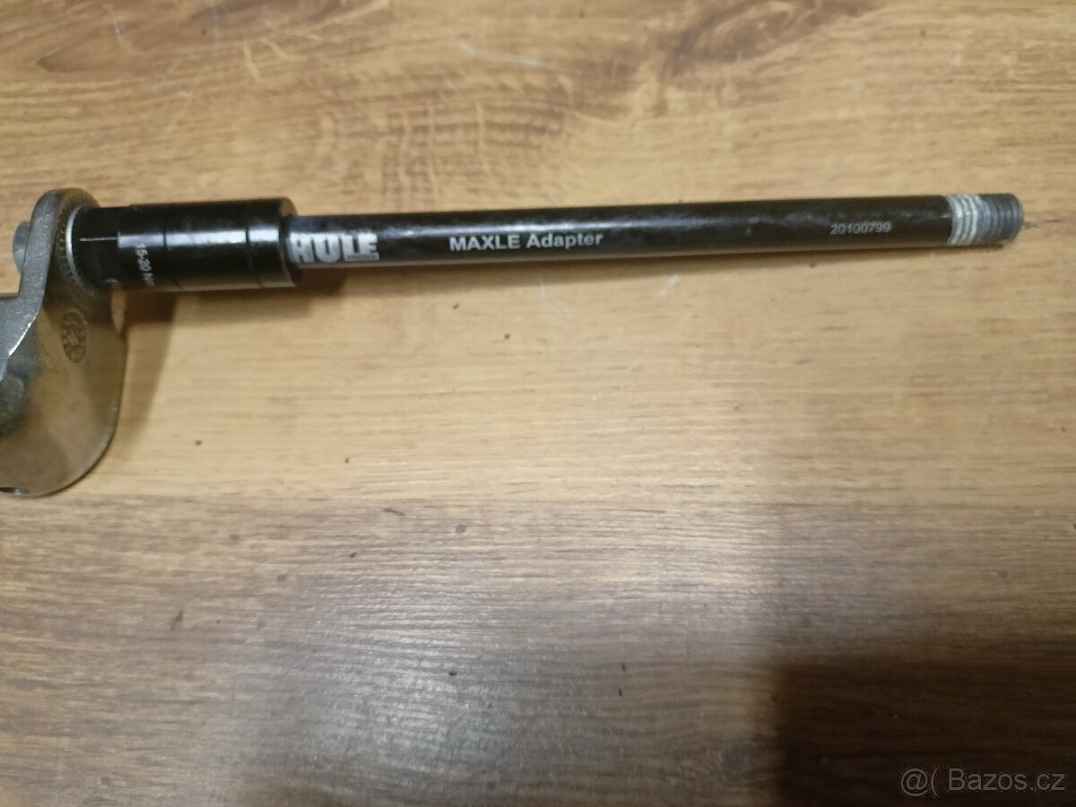 Pevna osa Thule Maxle Adapter /Trek
