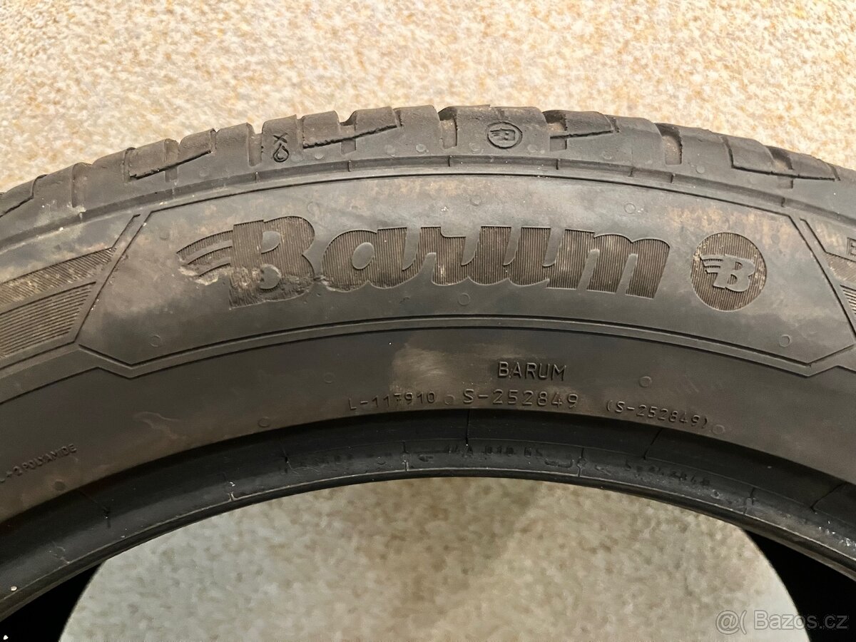 🔧 Prodám 2 letní pneumatiky Rozměr: 275/45 R20