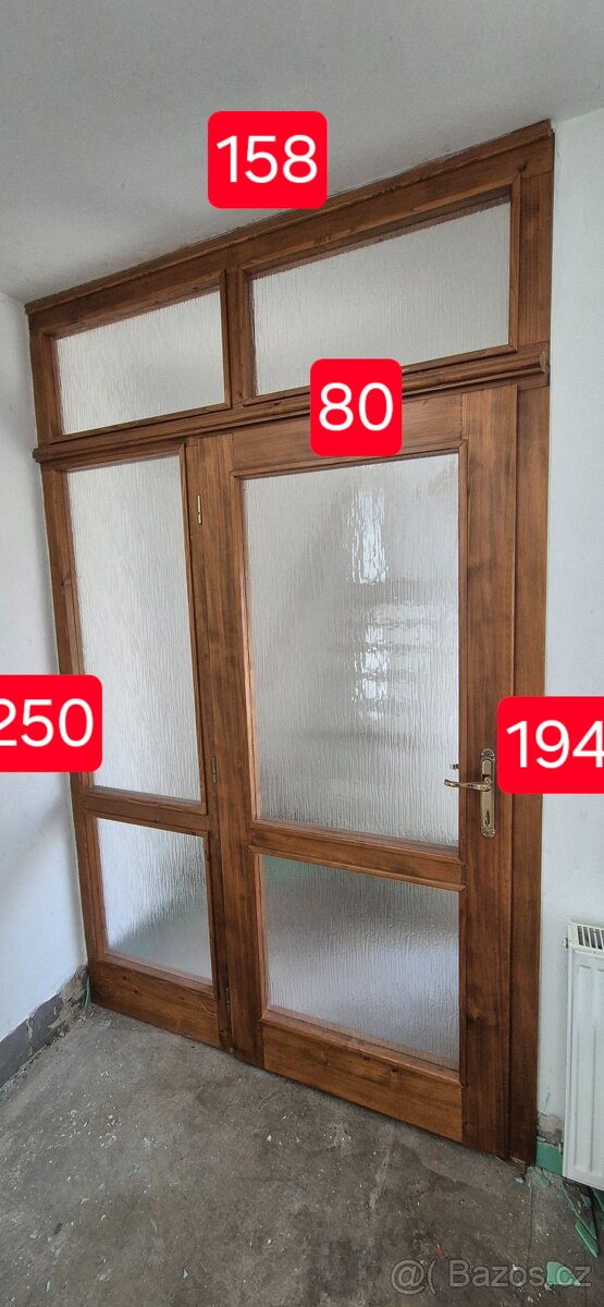Dveře dřevěné