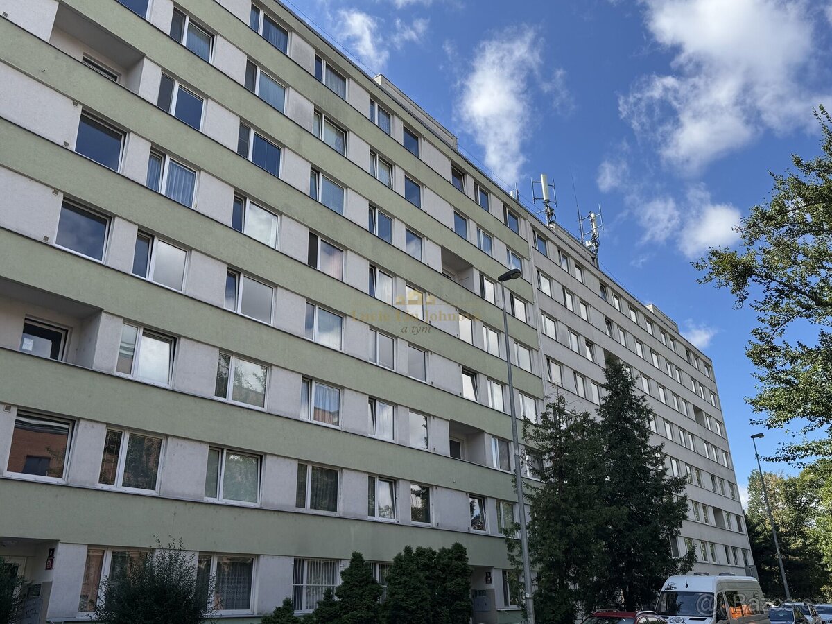 Prodej bytu 3+kk 70 m², OV, ulice Molákova, Praha 8 - Karlín