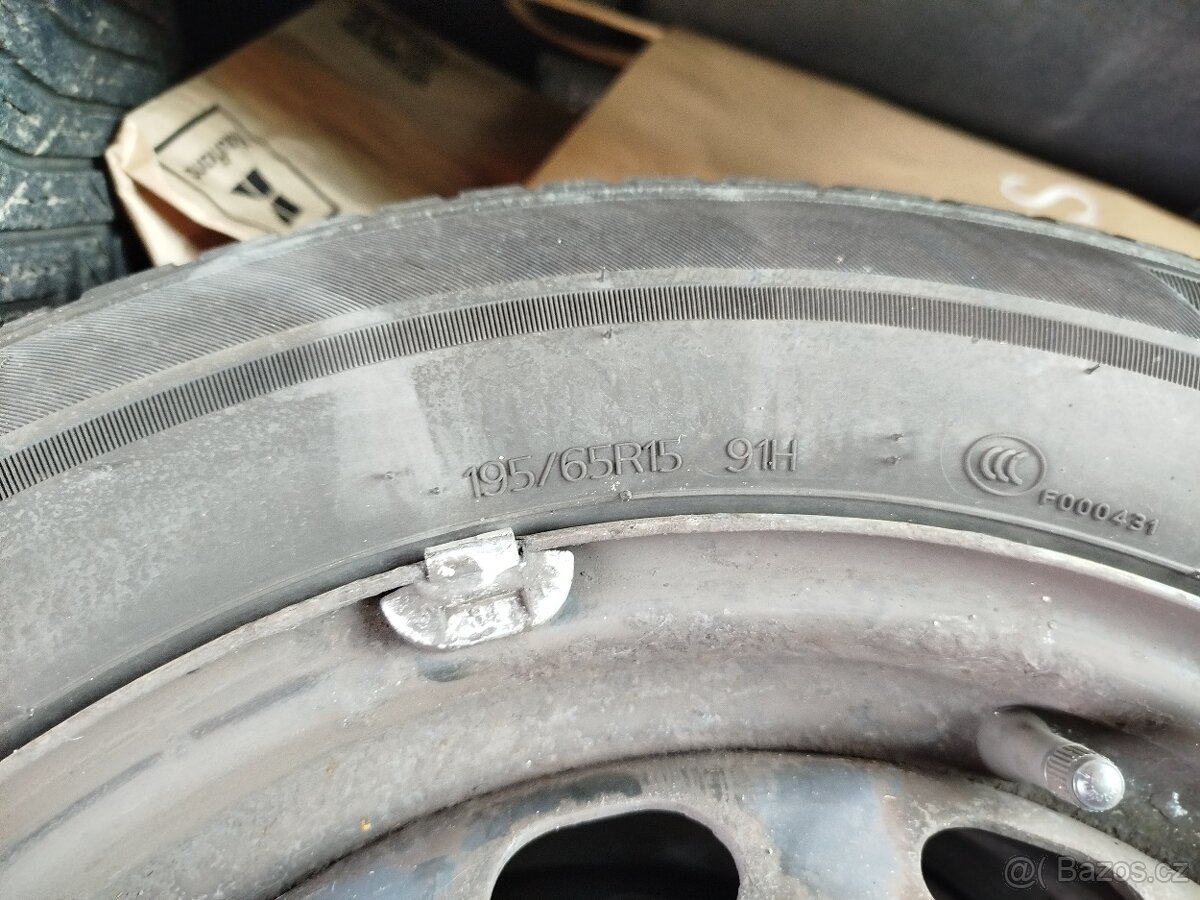 Prodej celoročních pneumatik Hankook Kinergy 4s2