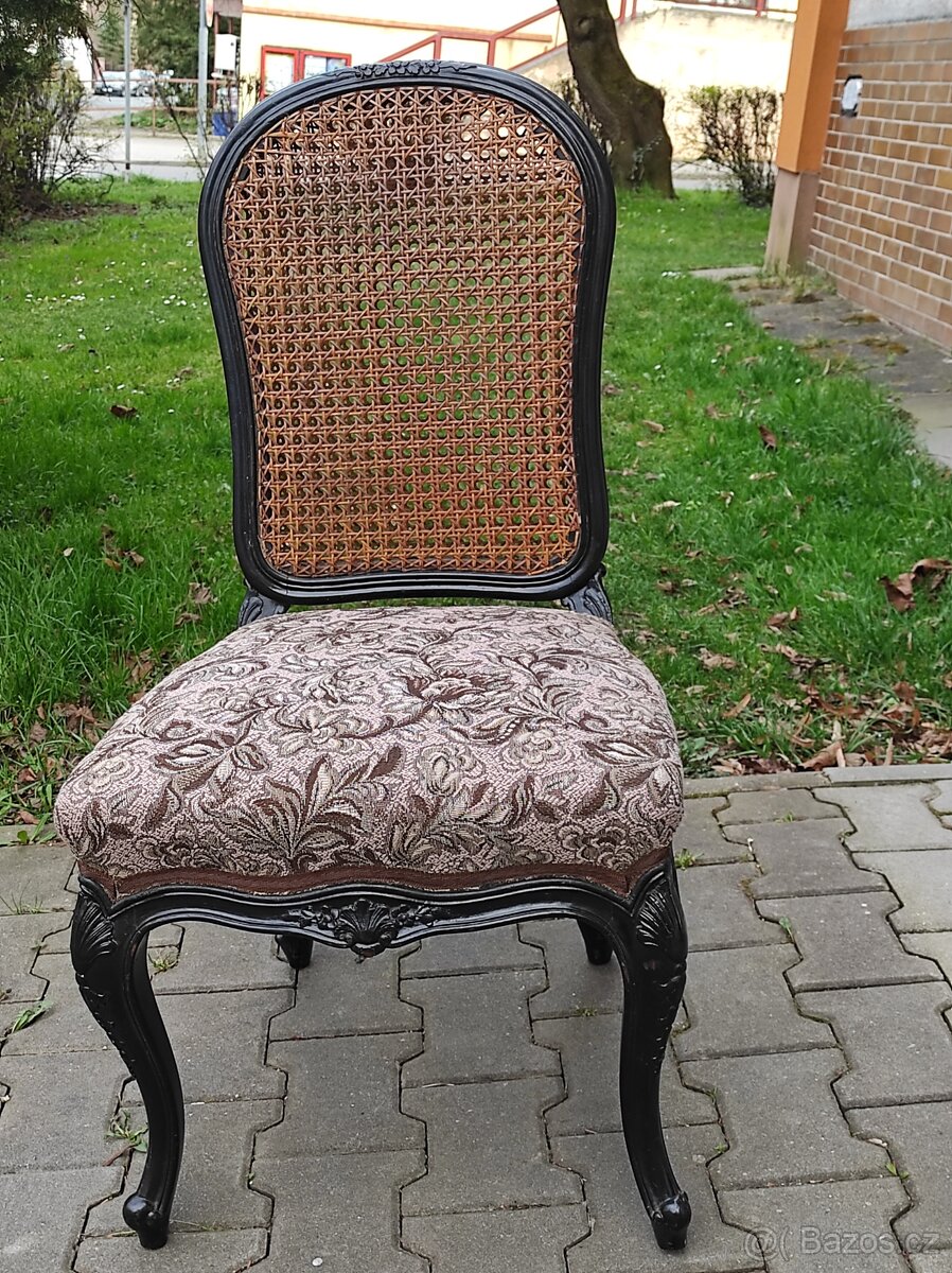 Starodávné židle