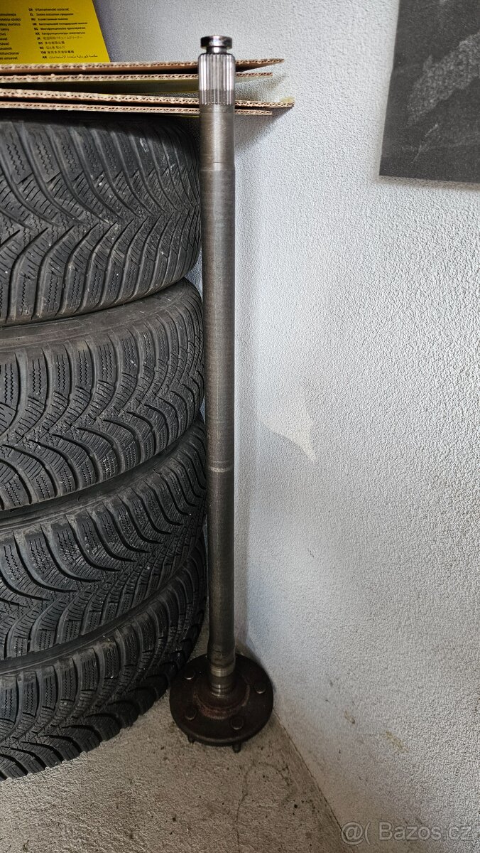Zadní poloosa Mustang