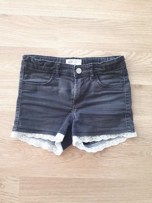 ŠORTKY S KRAJKOU • DŽÍNOVÉ KRAŤASY • H&M vel. 134
