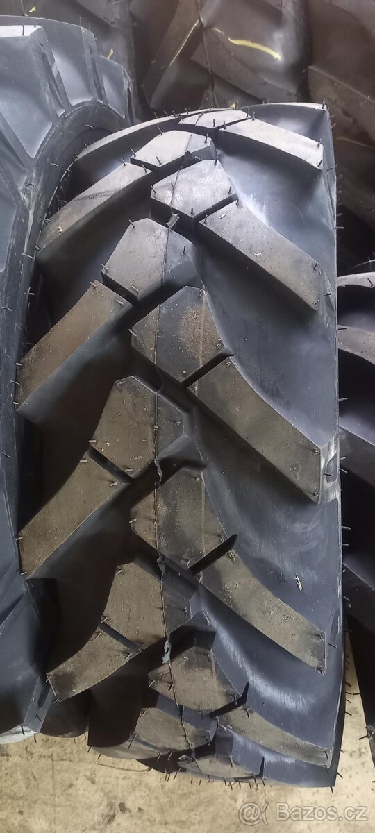 Pneumatiky 10,0/75 - 15,3  MPT007 pro UNC, Locust, Novotný