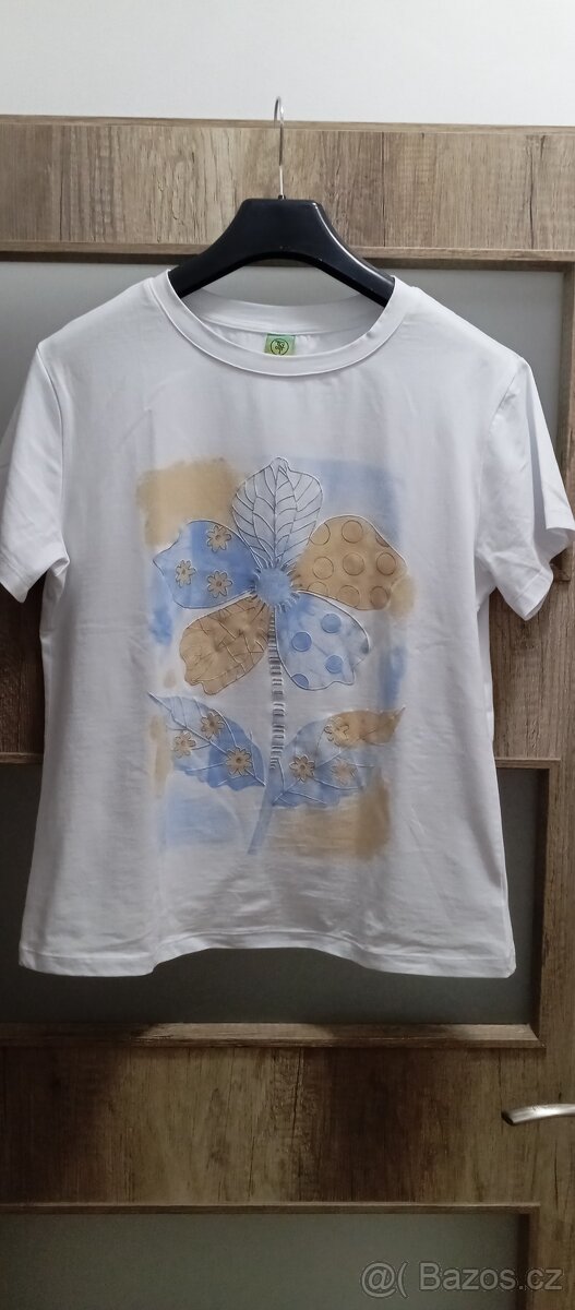 Bavlněné tričko s květy