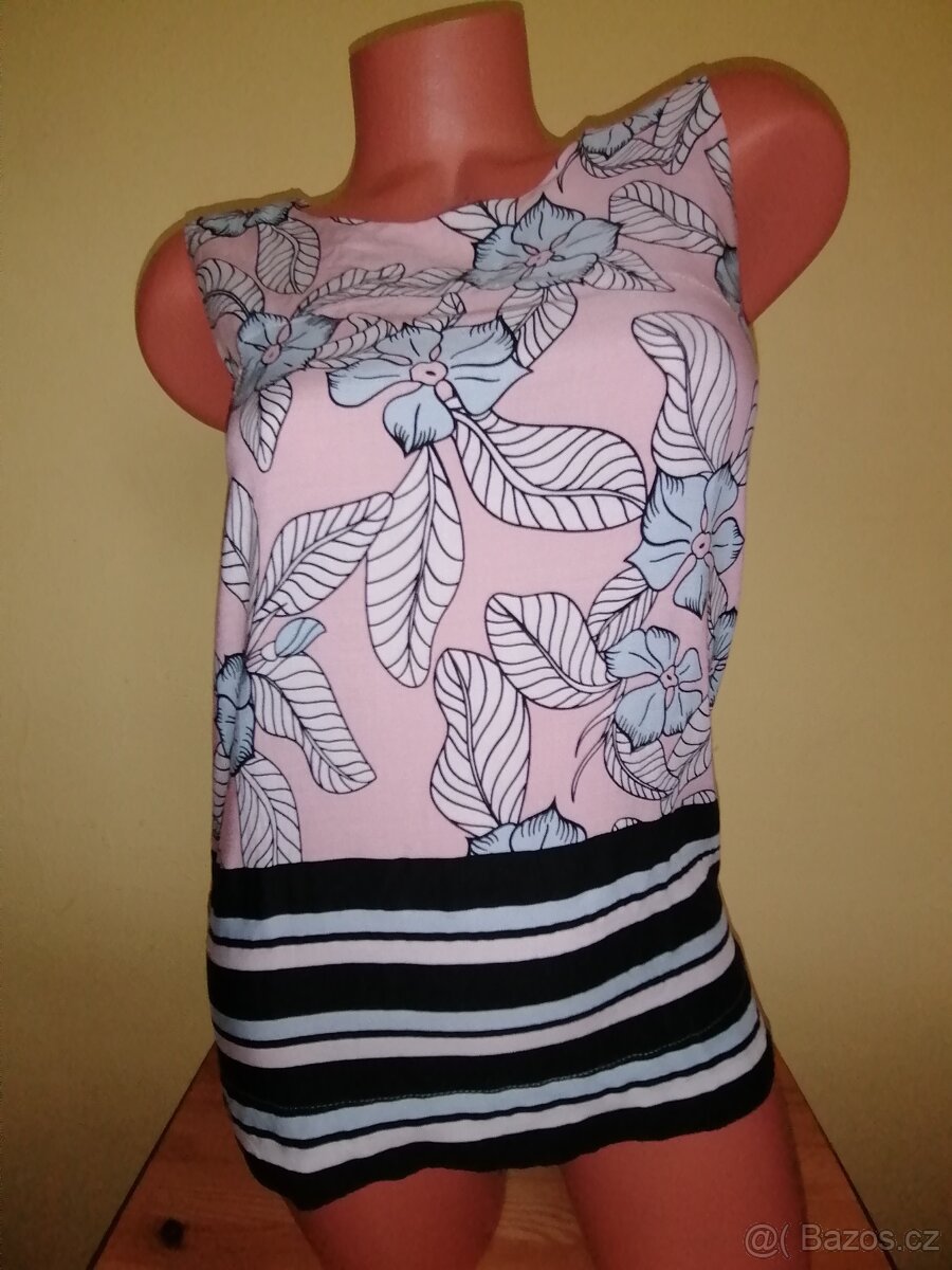 N.O.V.Á LEHOUNKÁ HALENKA - BLŮZKA vel. S