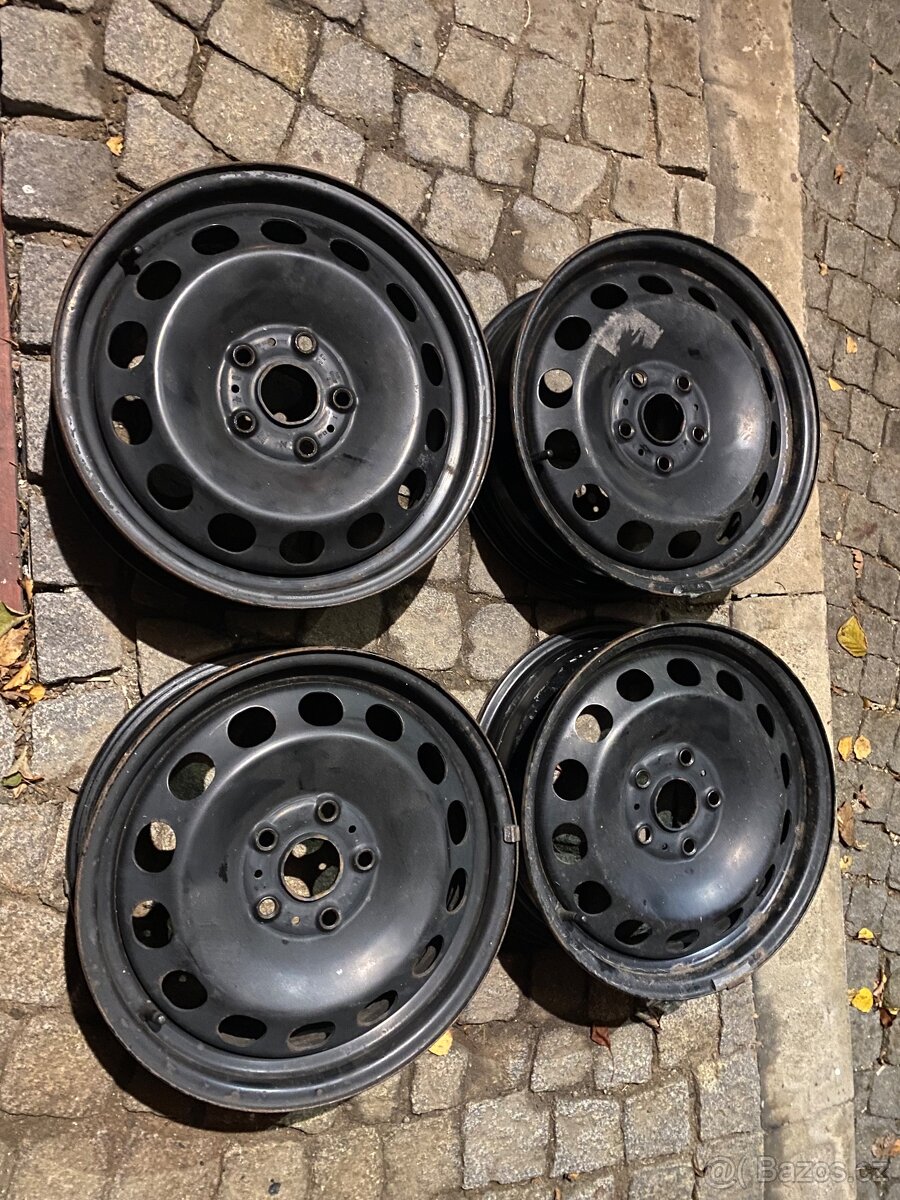 Plechové disky 6Jx16 5x112 octavia 3