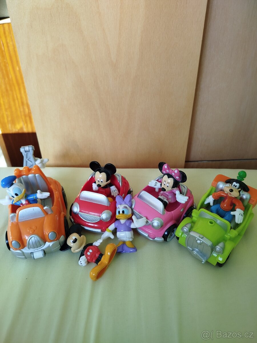 Mickey Mouse a jeho kamarádi, sada autíček