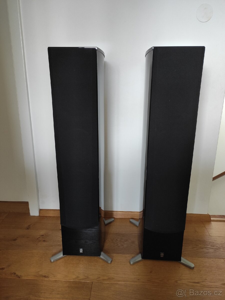 Reproduktory Yamaha NS 555 Piano Black perfektní stav