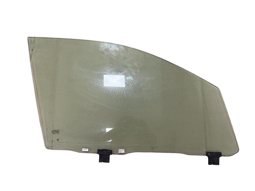 Dvojité pravé přední sklo VW Touareg 7P facelift r.v. 2016