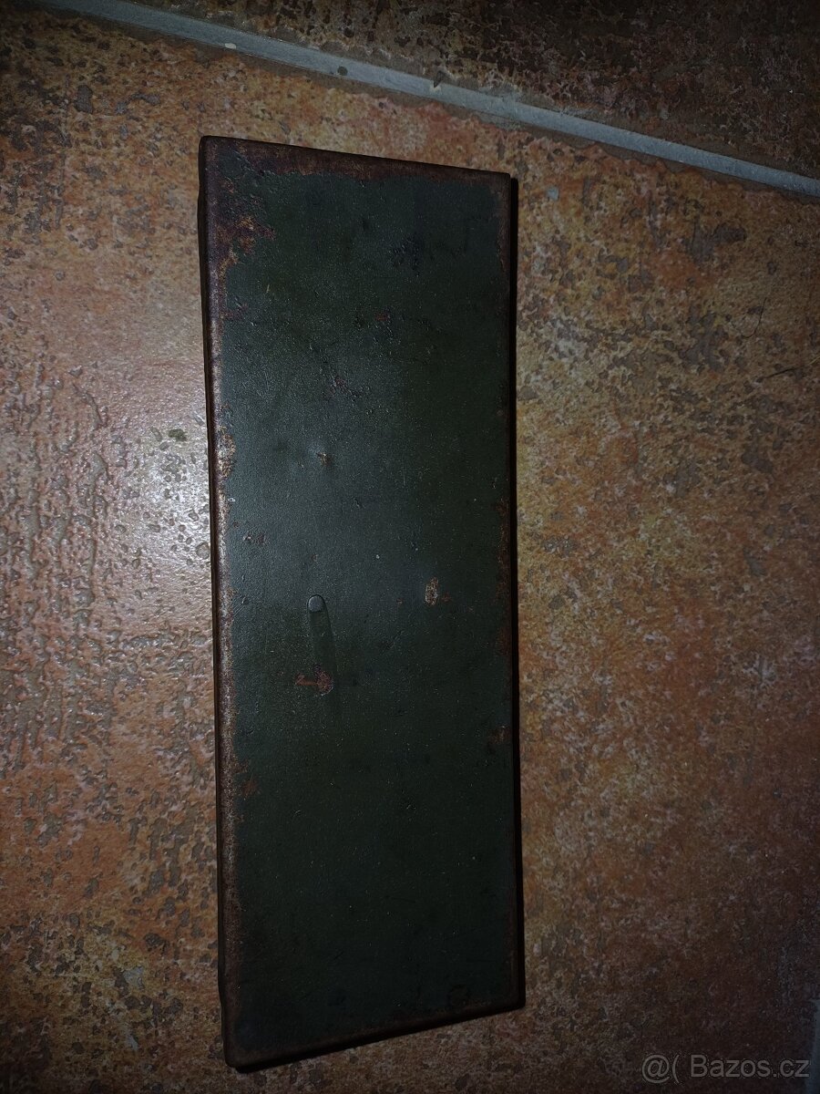 Prodam nemecku krabičku na dily mg42 mg34 WWII