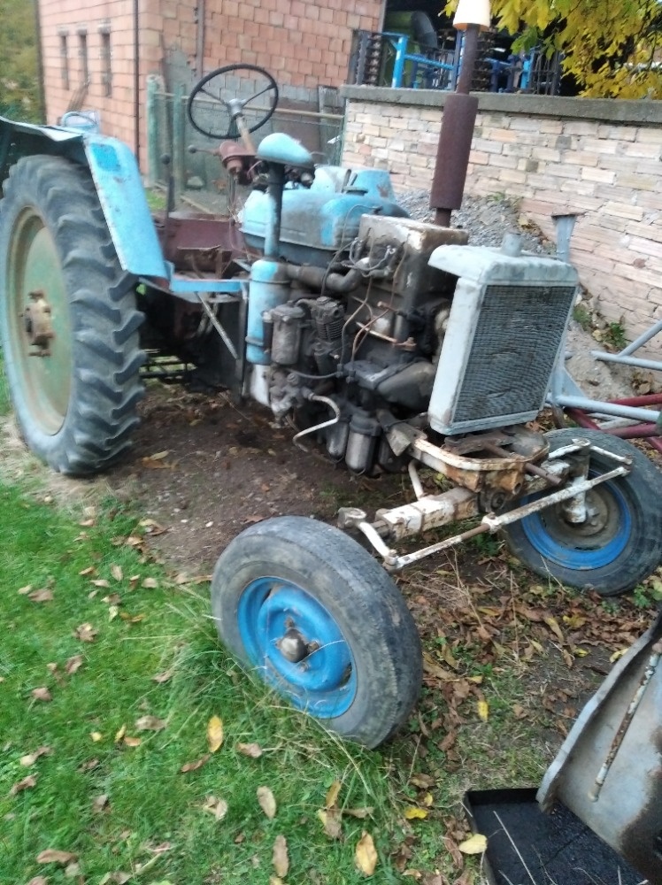 Prodám ZETOR25K-35000,-