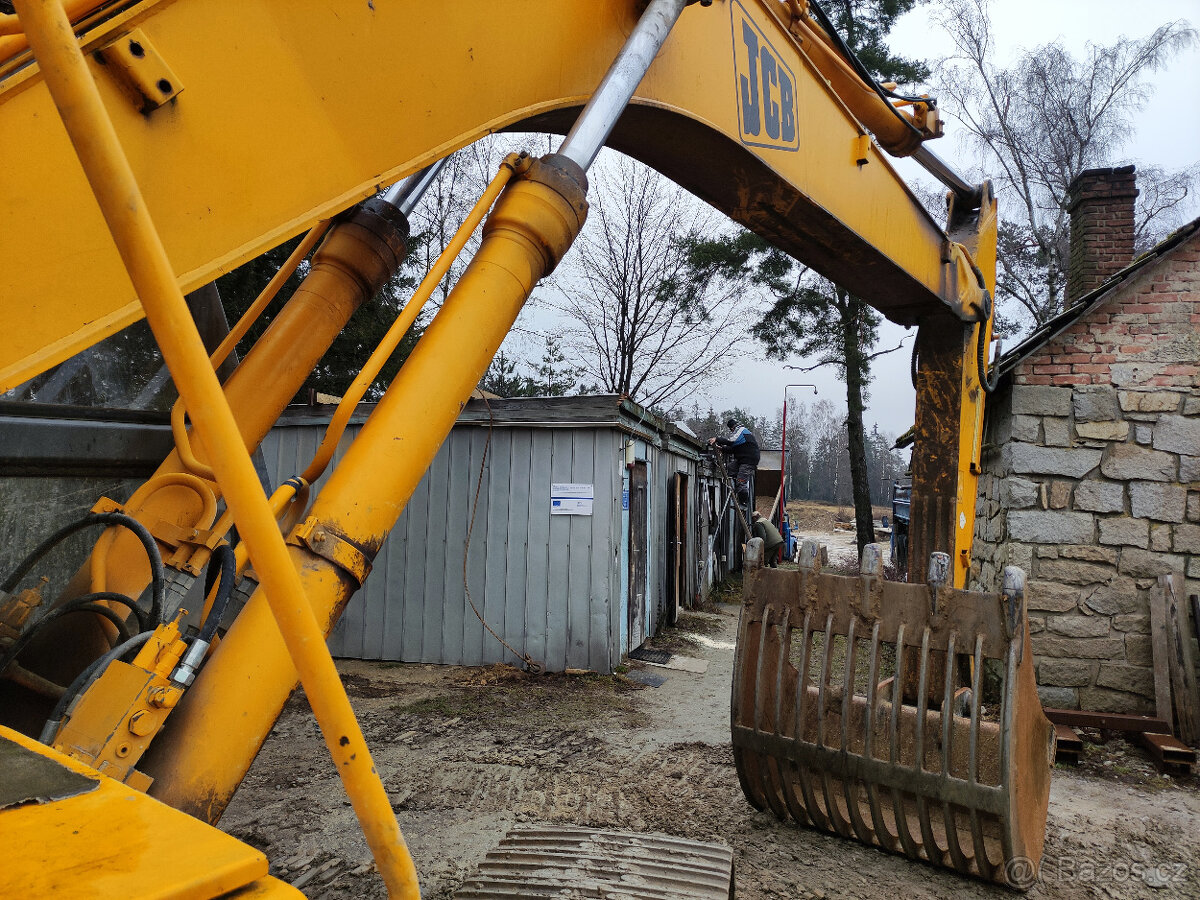 PÍSTNICE (sada 4 kusů) na pásový bagr JCB JS200LC