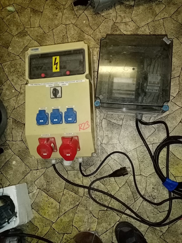 Stavební rozvaděče.