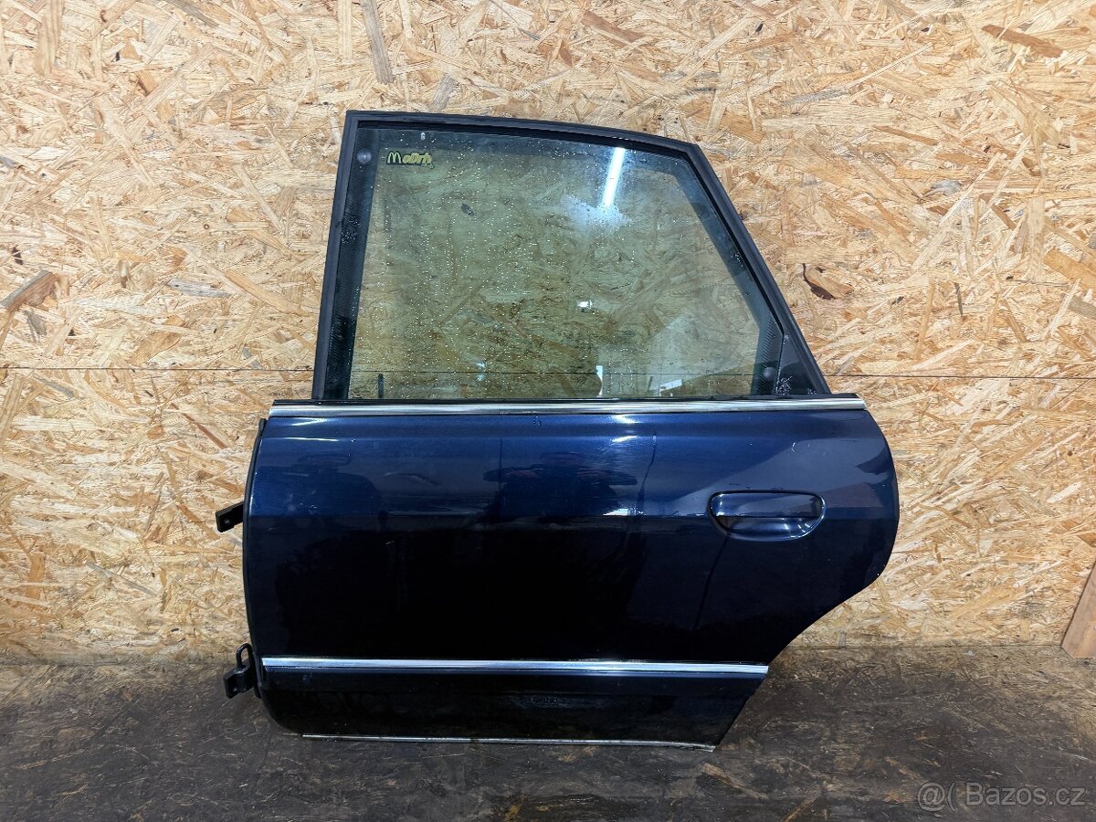 NASTROJENÉ LEVÉ ZADNÍ DVEŘE AUDI A8 D2