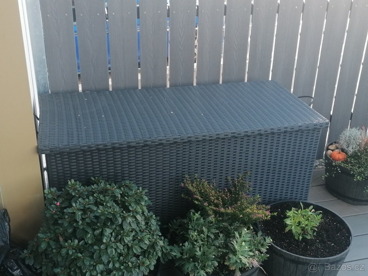 Prodám úložný polyratanový box na polstry, atd.