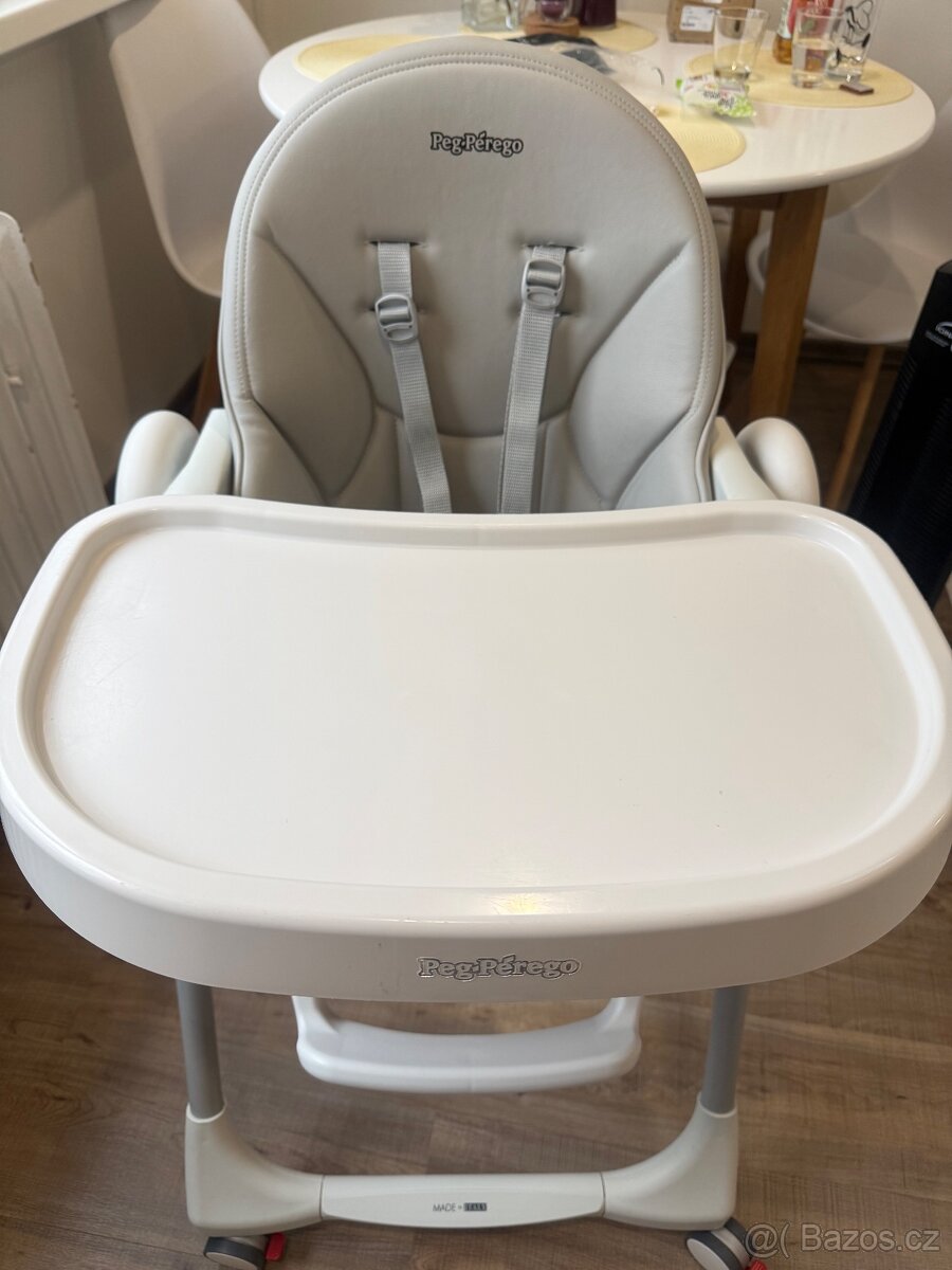 Jídelní židlička Peg Perégo