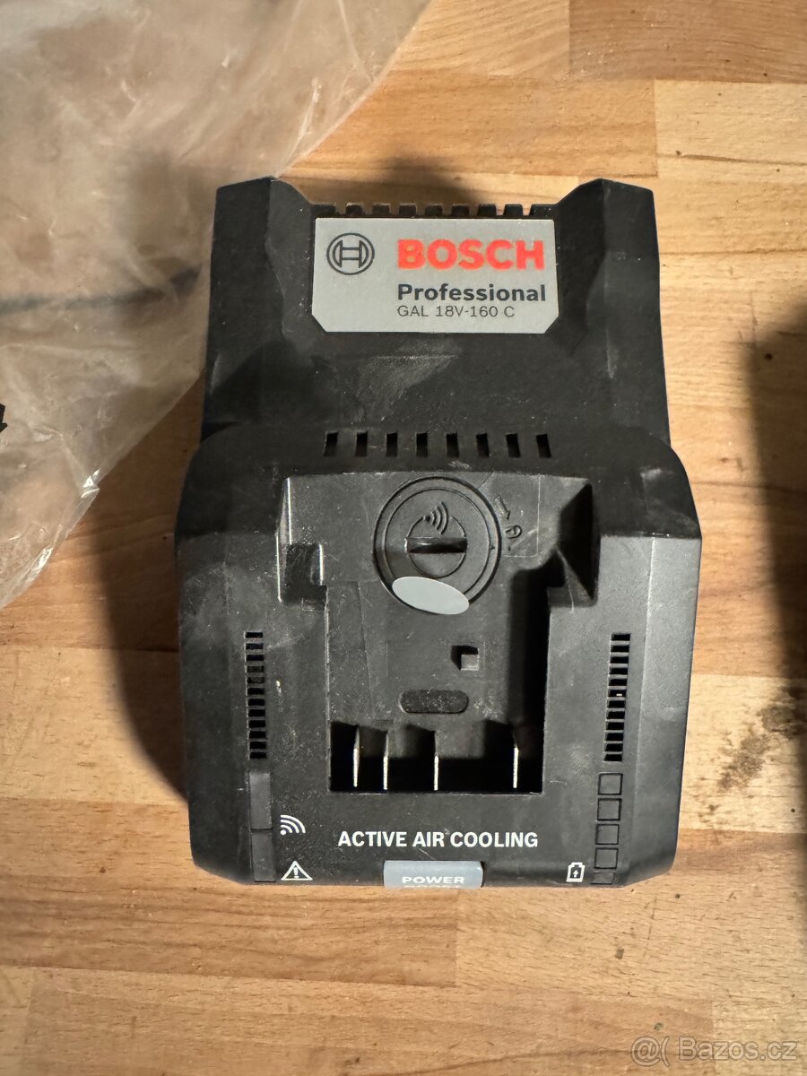 Bosch GAL 18V-160 C nabíječka 18V