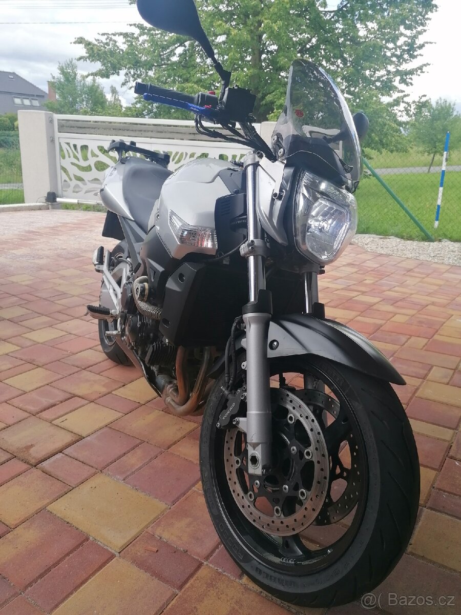Suzuki gsr600