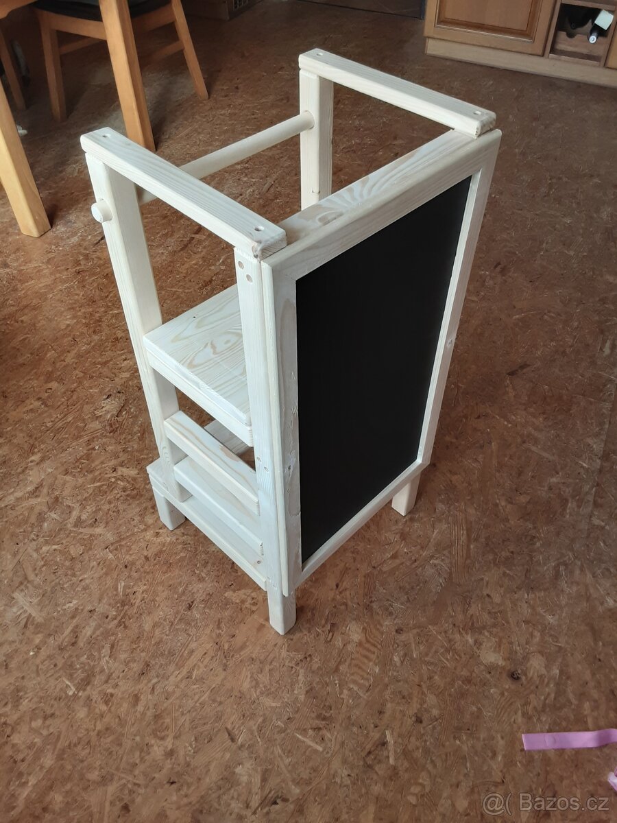 Učící věž s tabulkou