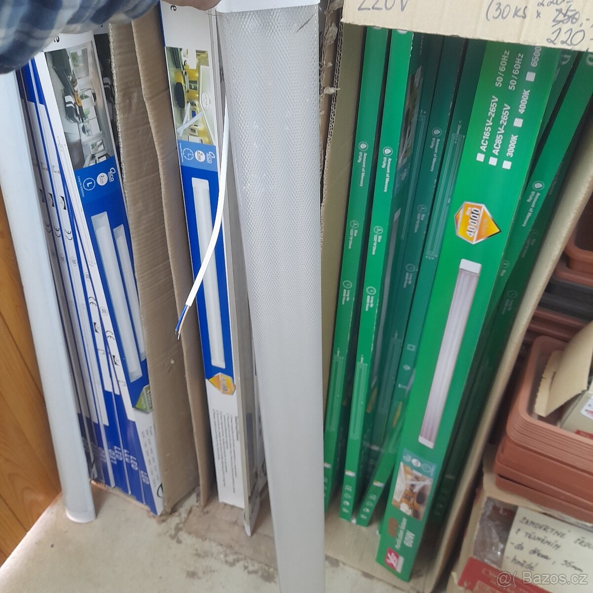 Výprodej led zářivek 120 cm, 60 w s trafem do 220 v.
