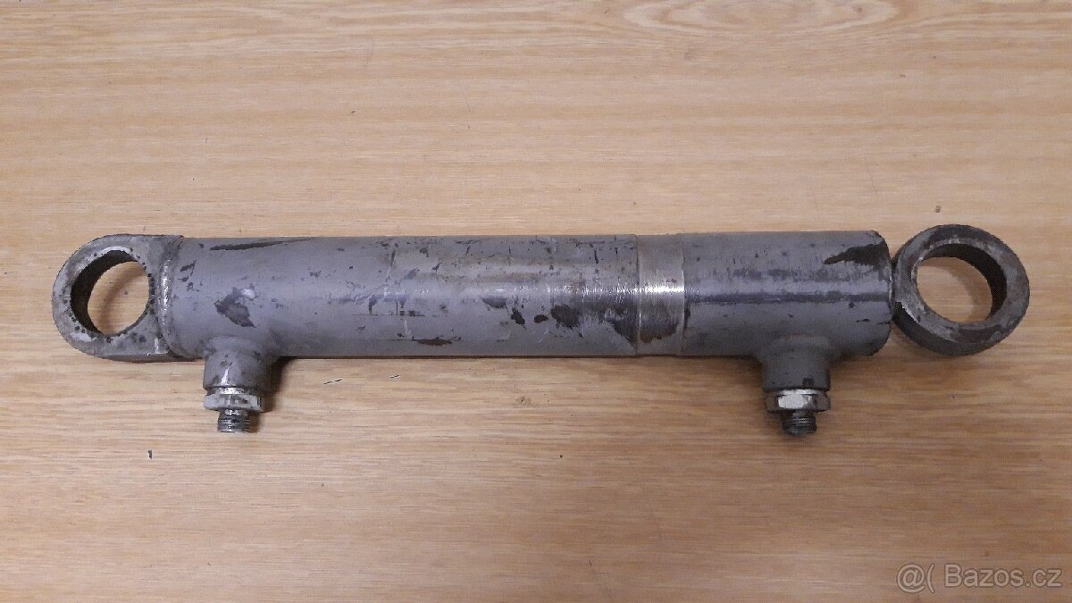 Prodám hydraulickou pístnici