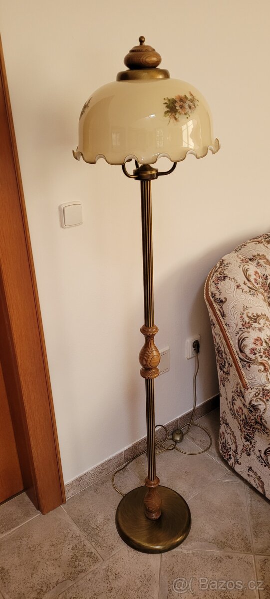 rustikální set lampiček a stojací lampa