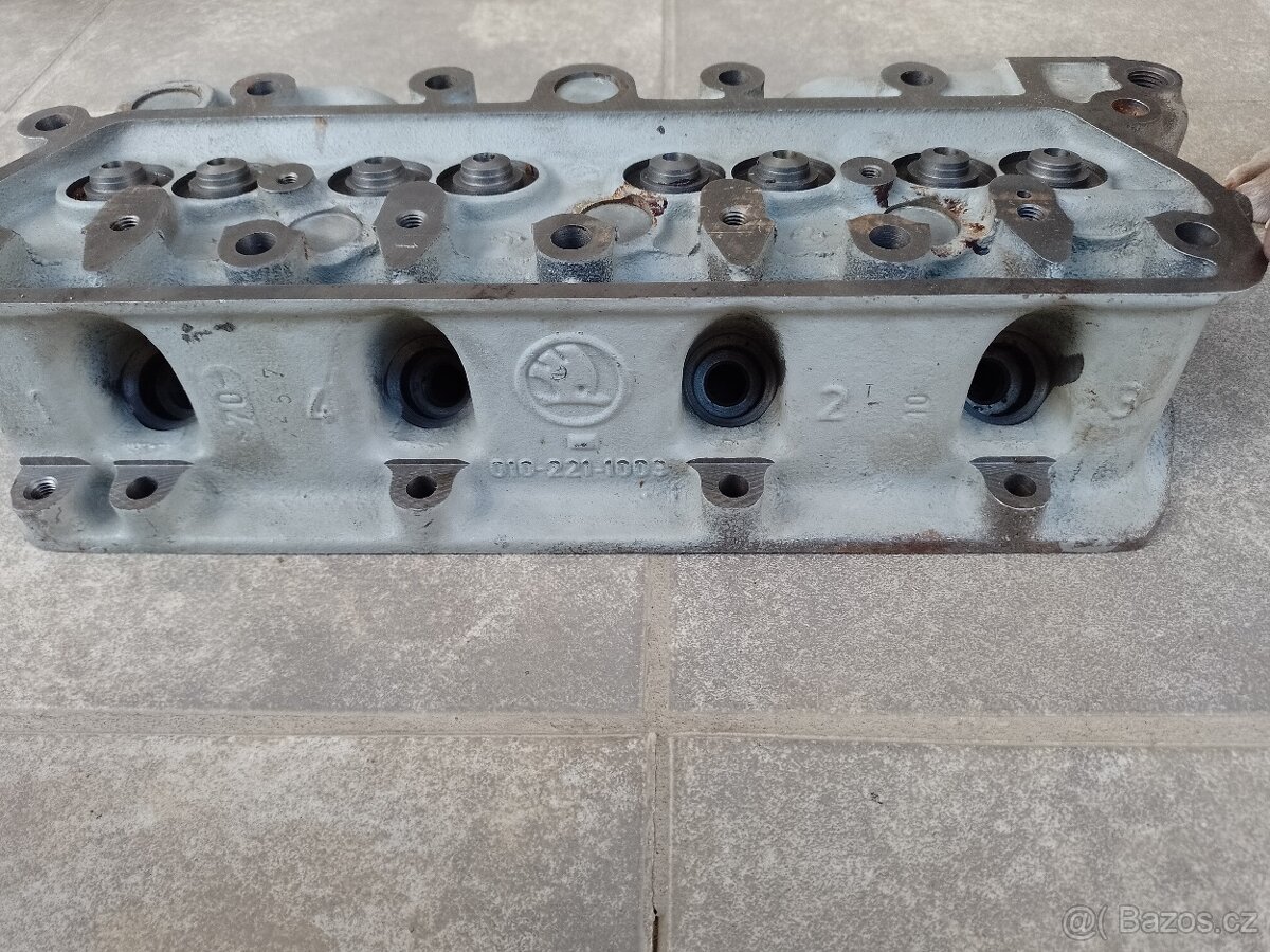 HLAVA MOTORA SKODA 100/110/1000