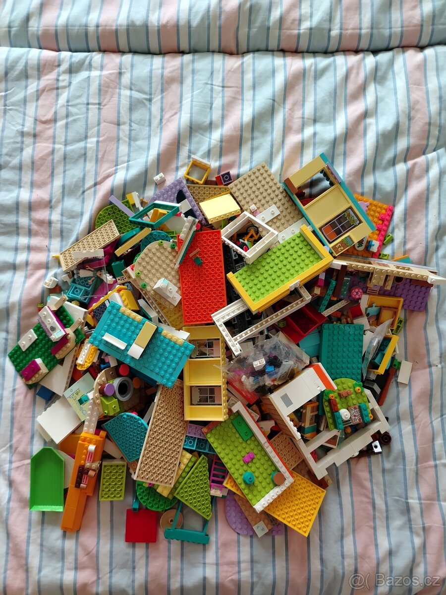 Prodám tašku LEGO kostek MIX