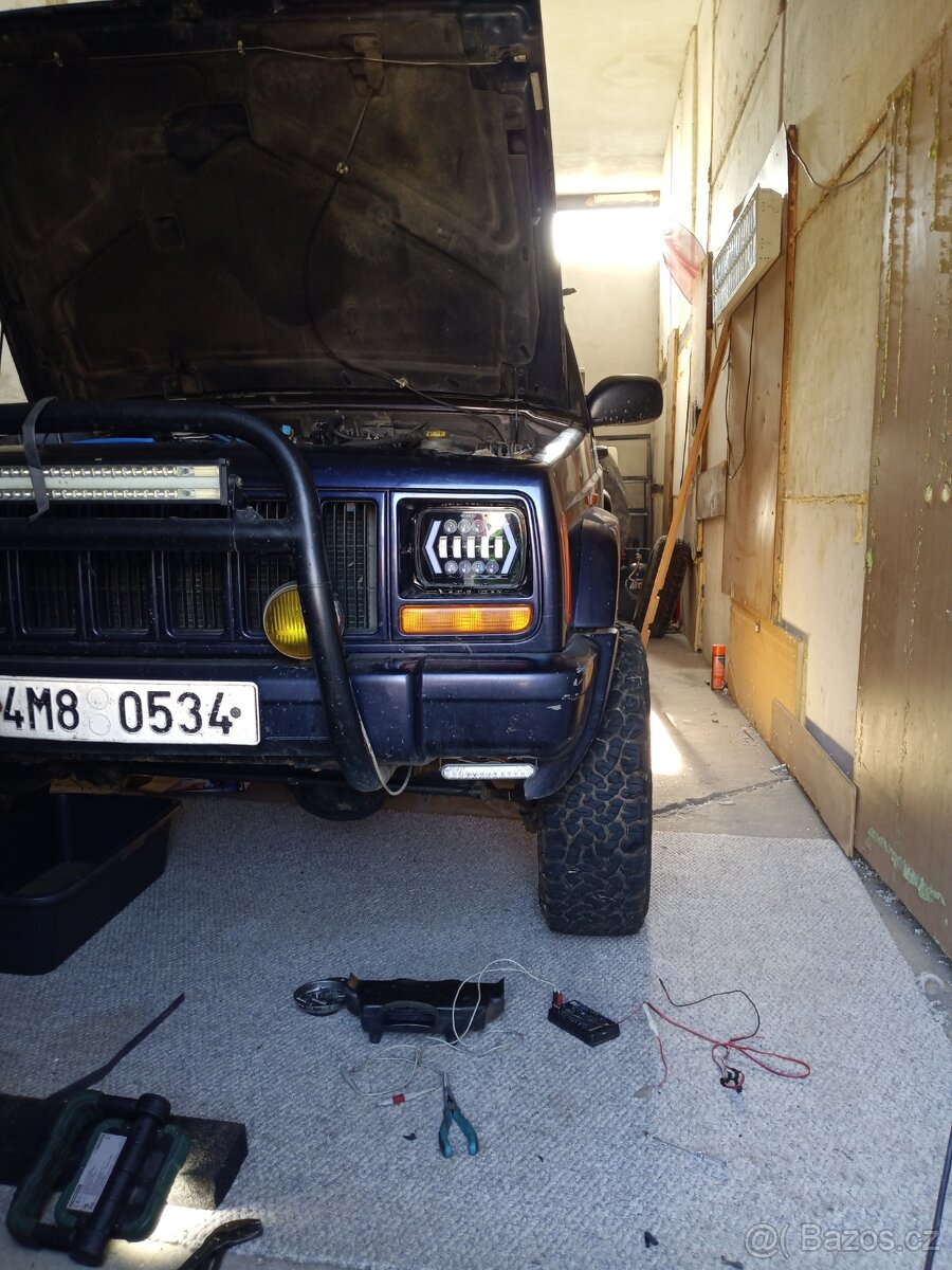 Prodám Jeep Cherokee xj 2,5td