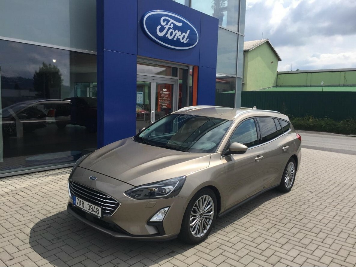 Ford Focus Combi 1,5 TDi, 88 kW, head-up display