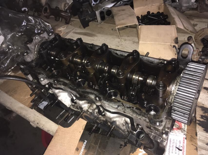 hyundai santa fe hlava motoru,vačky,vahadla,ventily