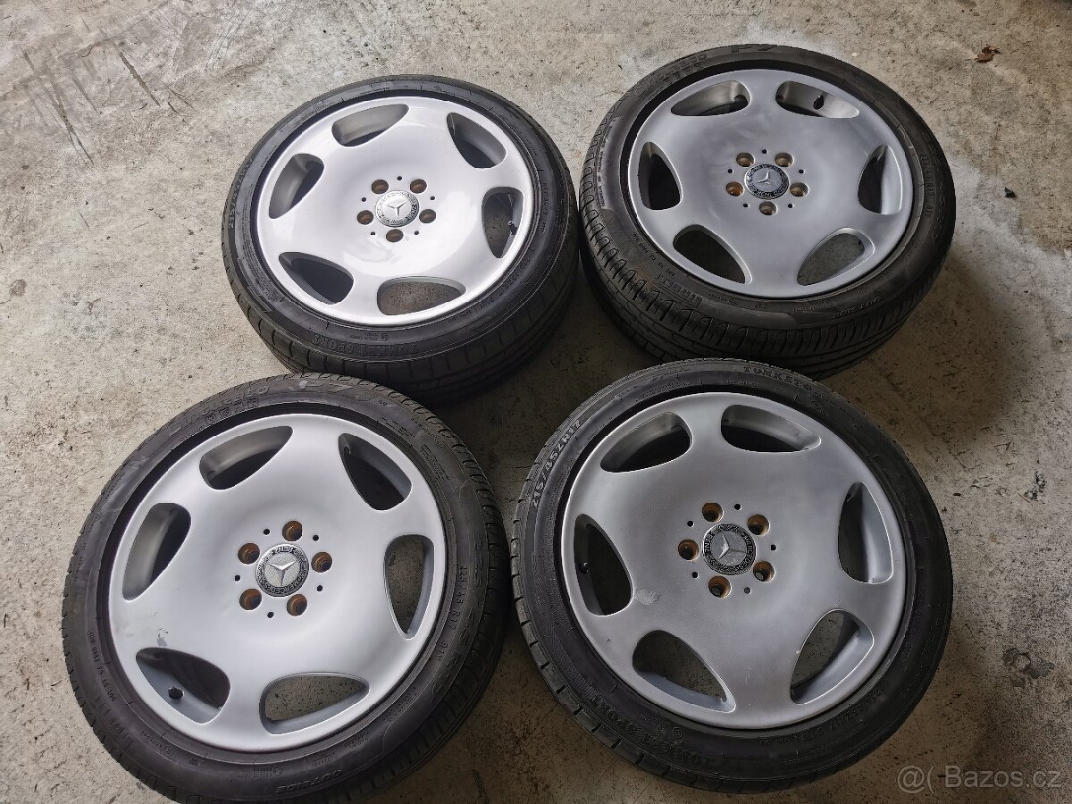 Mercedes R17 Segin