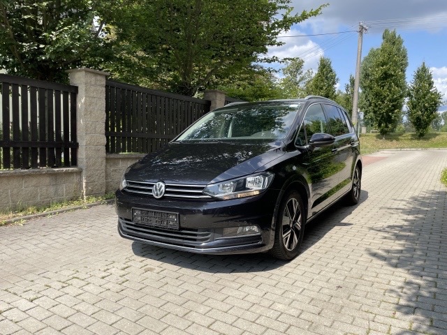 Volkswagen Touran 2.0 TDi Highline DSG 7 MÍST