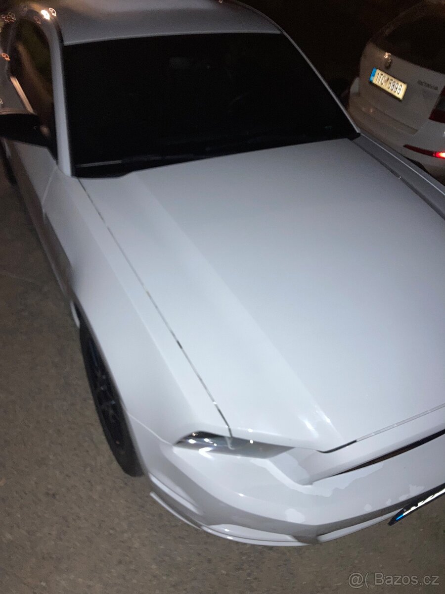 Ford mustang 3.6 v6