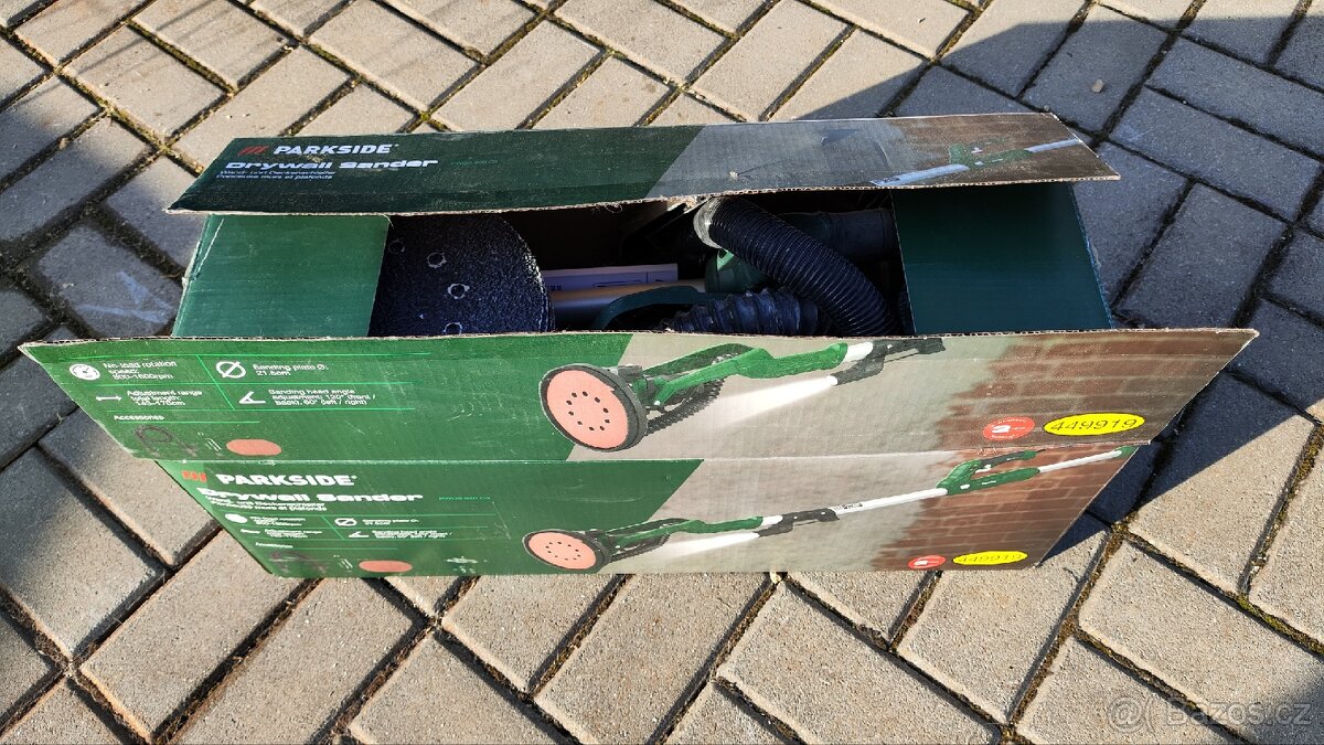 Nástěnná stropní bruska na SDK 225mm, Parkside PWDS920C3