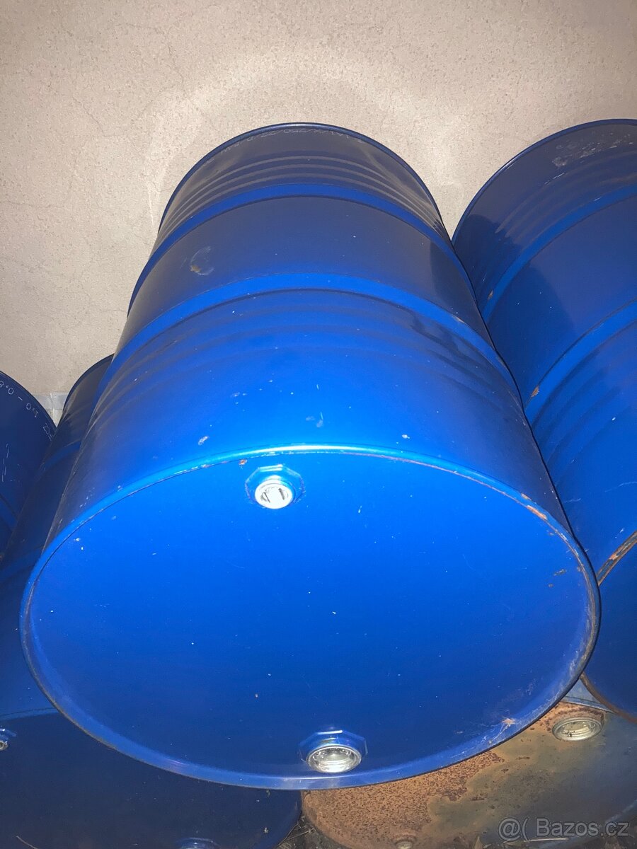 Plechové sudy 200l