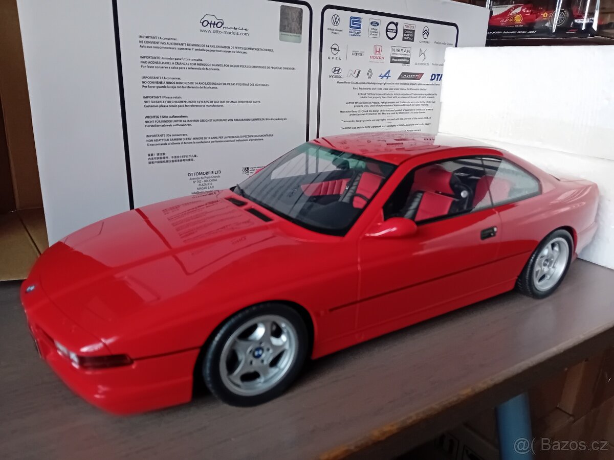 Ford, BMW, Audi a Renault 1:12 Ottomobile