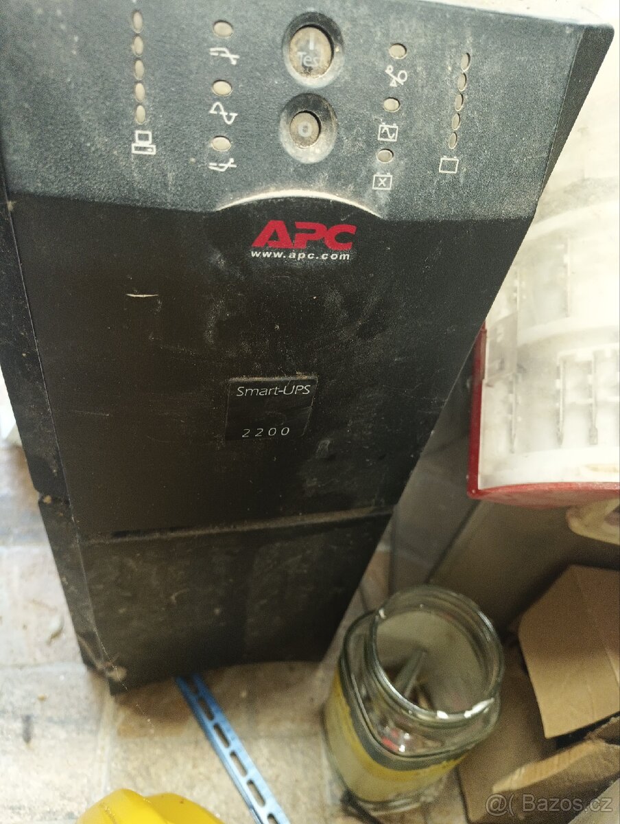UPS 2200 APC
