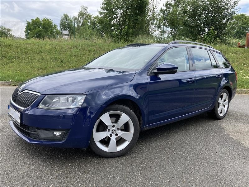 Škoda Octavia 3. Elegance 2.0TDI 110kW. Manuál. Tažné. TOP