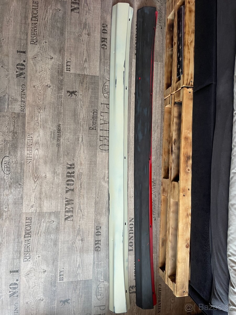Boční nástavcové prahy (skirts) pro Fiat Grande Punto