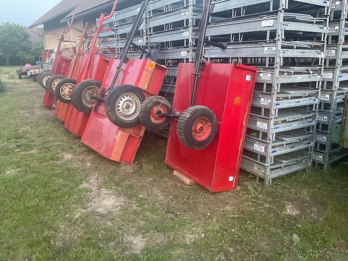 Prodám vozíky za malotraktor TERA VARI