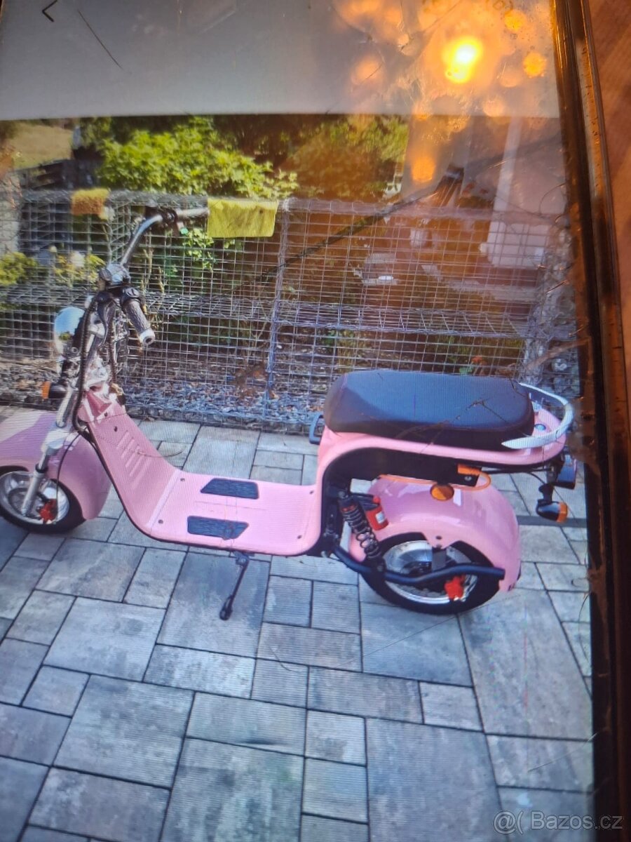 Elektrická koloběžka chopper HR8-4